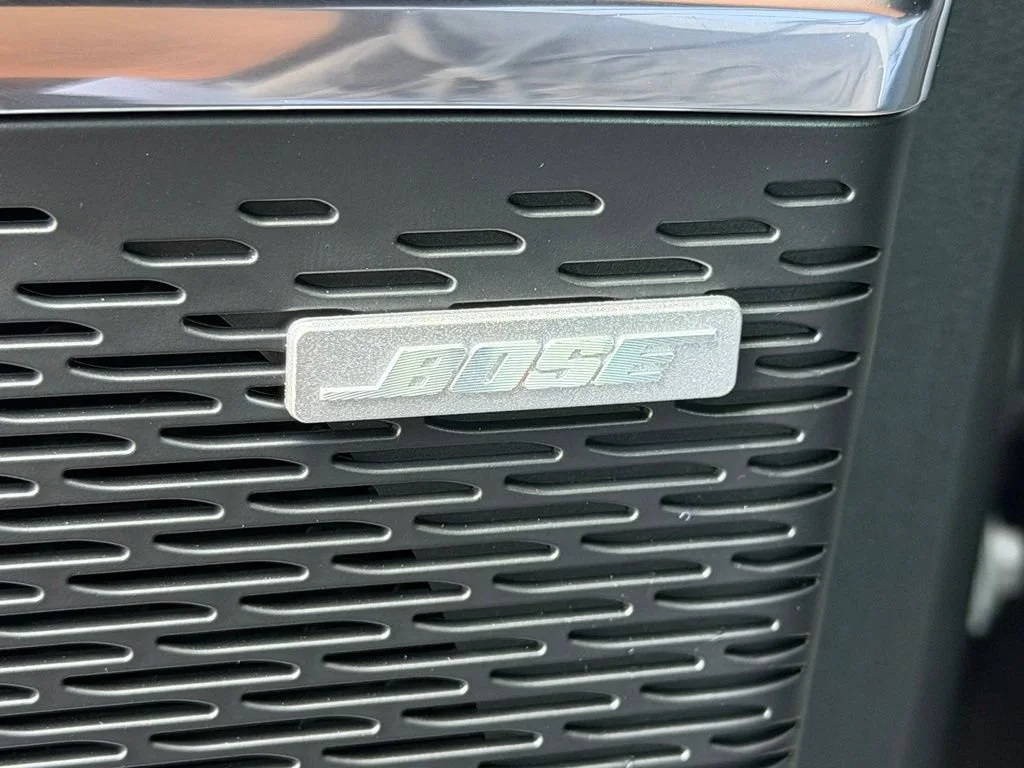 New 2026 Sterling Metallic GMC Elevation image 17
