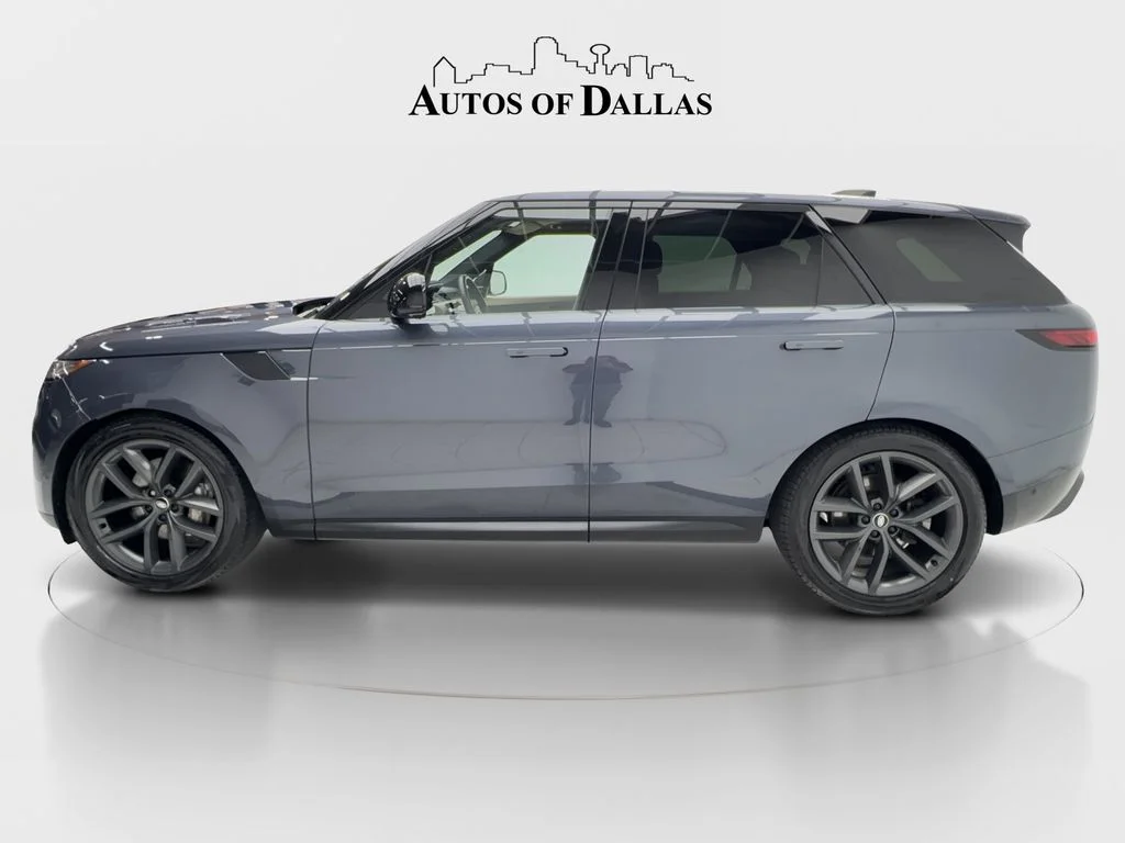 Used 2024 Blue Land Rover SE image 6