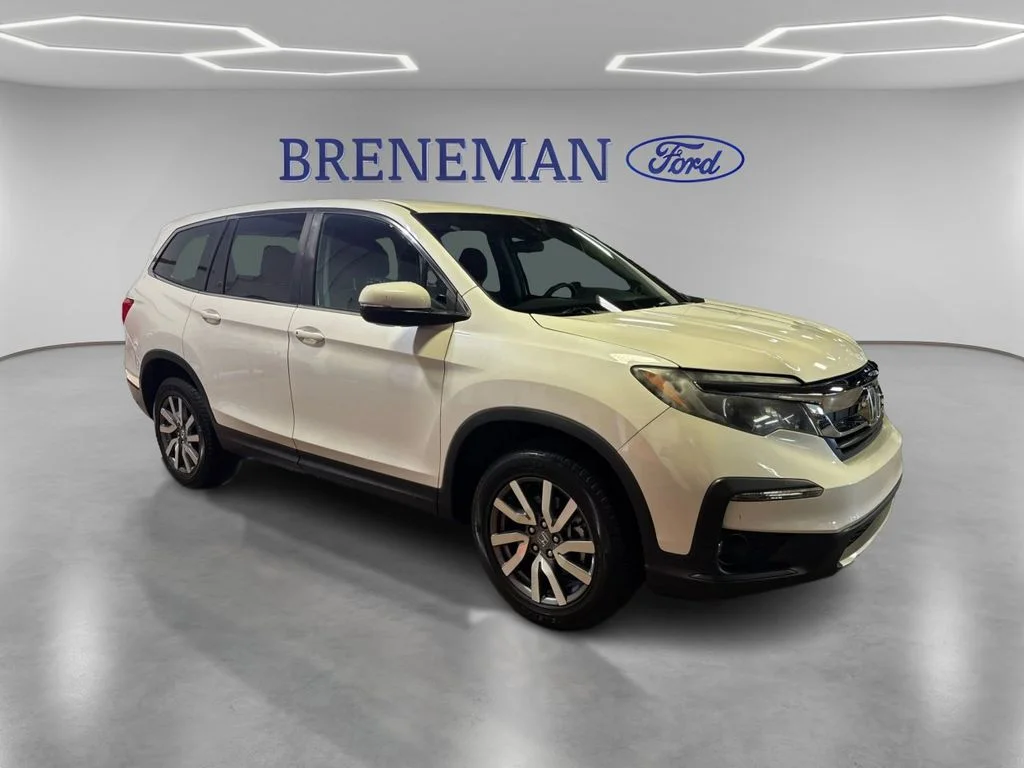 Certified Used 2019 White Diamond Pearl Honda EX image 3