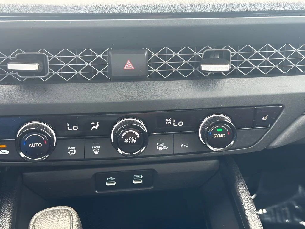 Used 2023 Silver Honda EX image 10