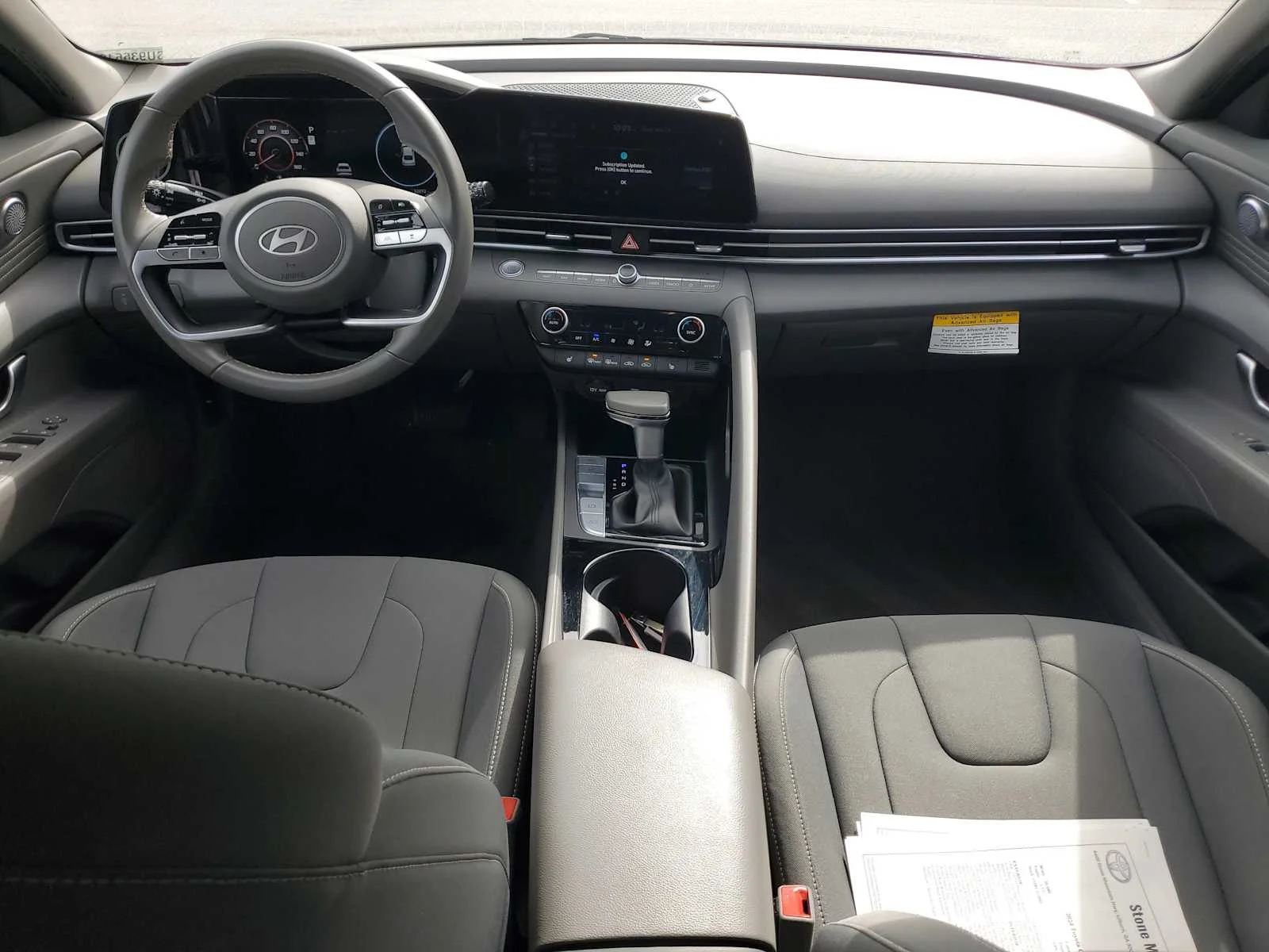Used 2025 Fluid Metal Hyundai SEL Convenience image 12