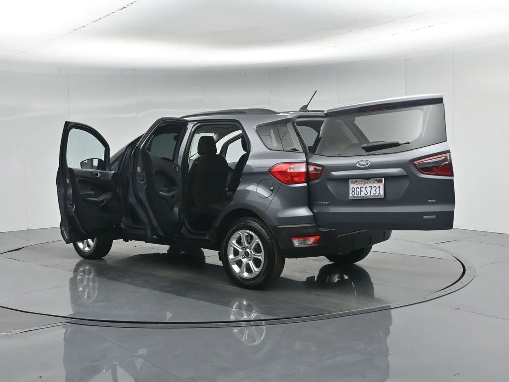 Certified Used 2018 Gray Ford SE image 40