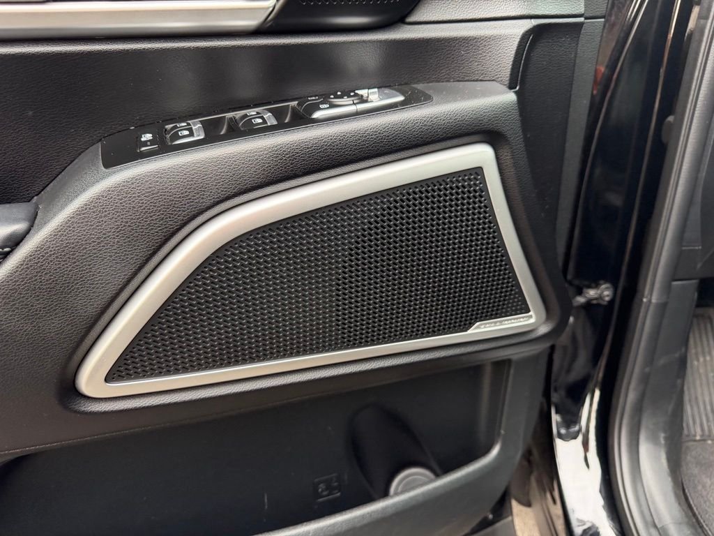 Used 2022 Ebony Black Kia LX image 13