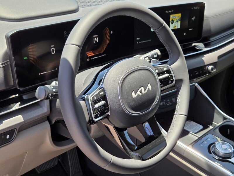 New 2026 Snow White Pearl Kia EX image 12
