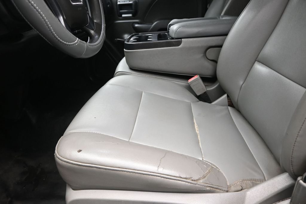 Used 2016 White GMC Base image 13