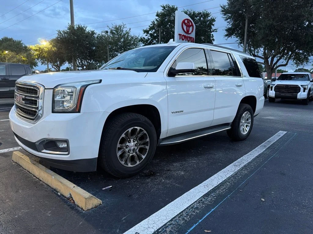 Used 2019 White GMC SLT image 4