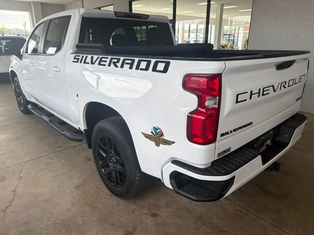 Used 2023 White Chevrolet RST image 3