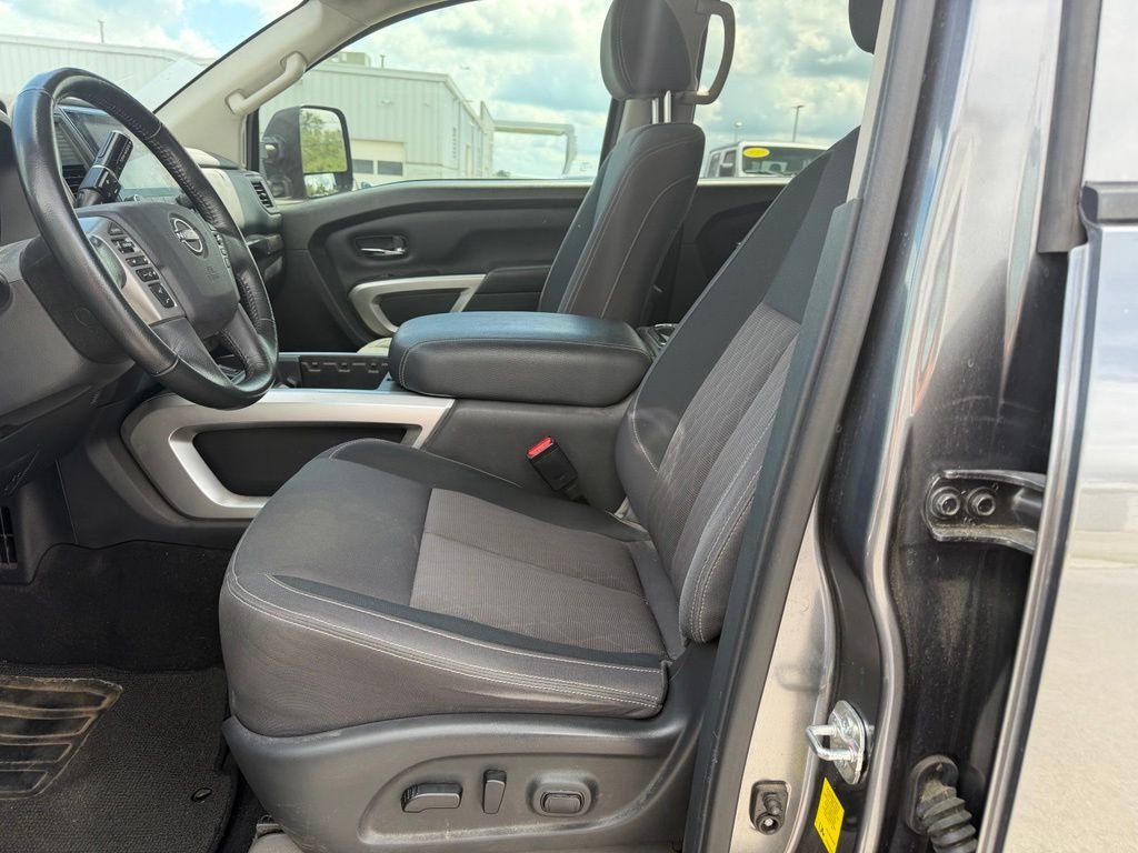 Used 2023 Gray Nissan SV image 14