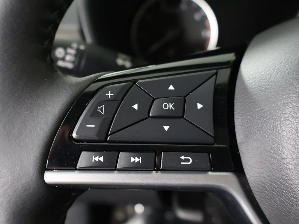 Used 2023 Black Nissan 2.5 SL image 44