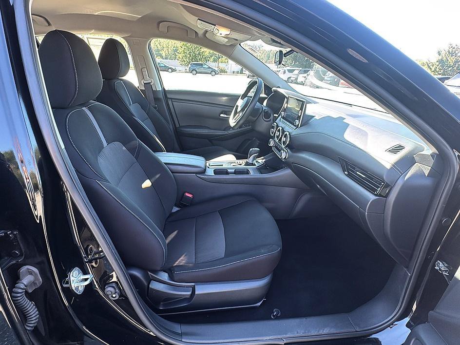 Used 2025 Super Black Nissan SV image 24