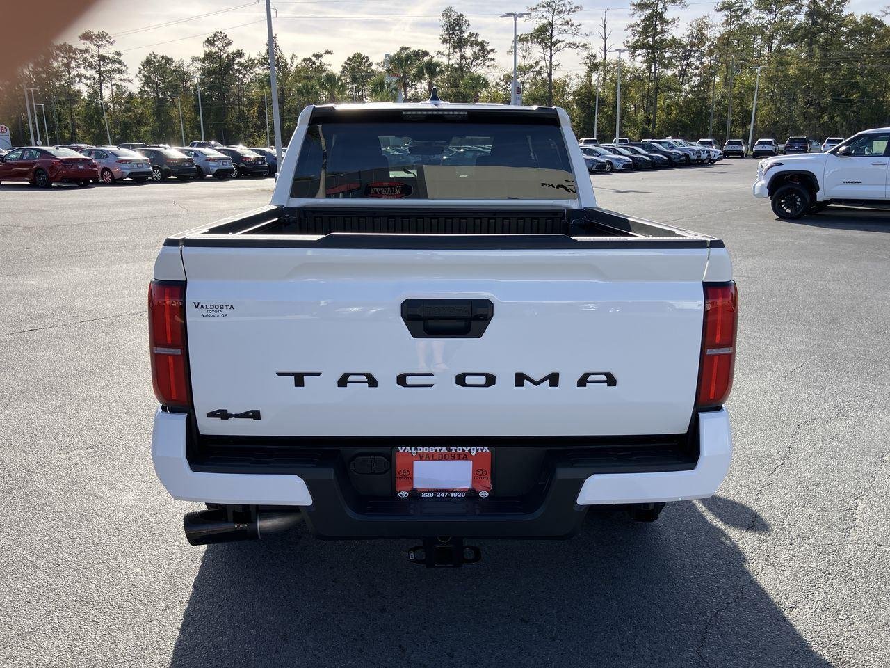 Used 2025 Ice Cap Toyota SR5 Double Cab image 4