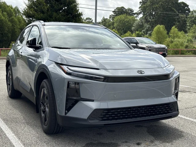 2026 Toyota C-HR SE