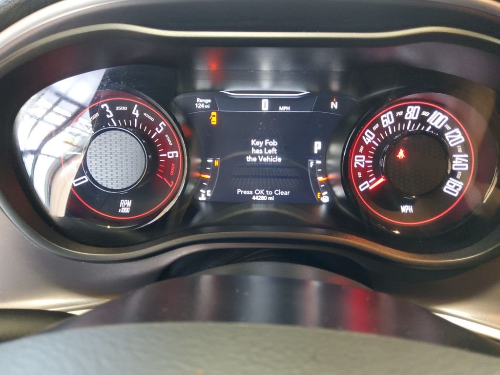 Used 2022 Purple Dodge SXT image 10