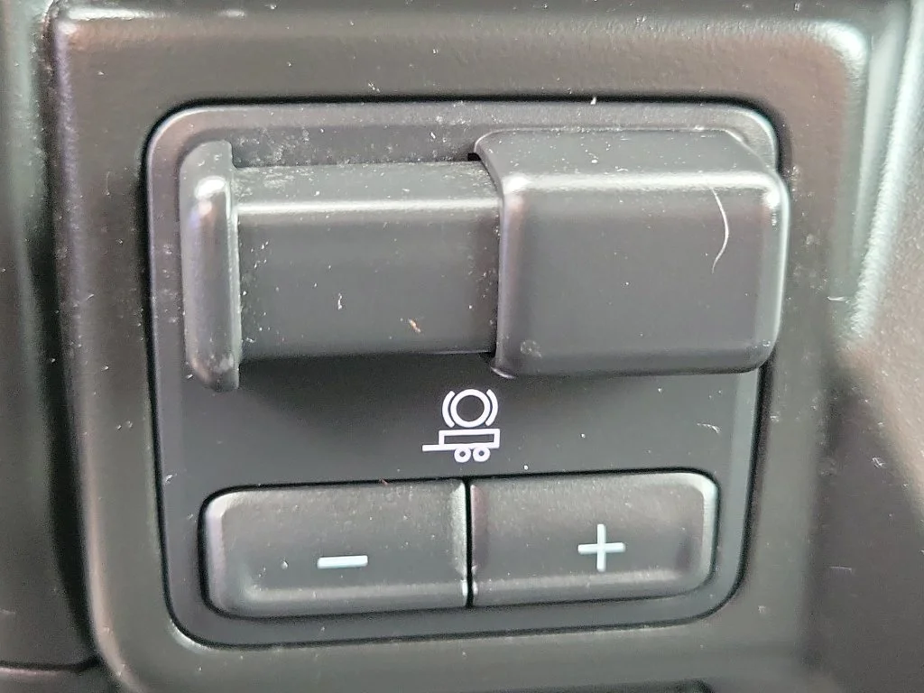 Used 2019 Onyx Black GMC  image 16
