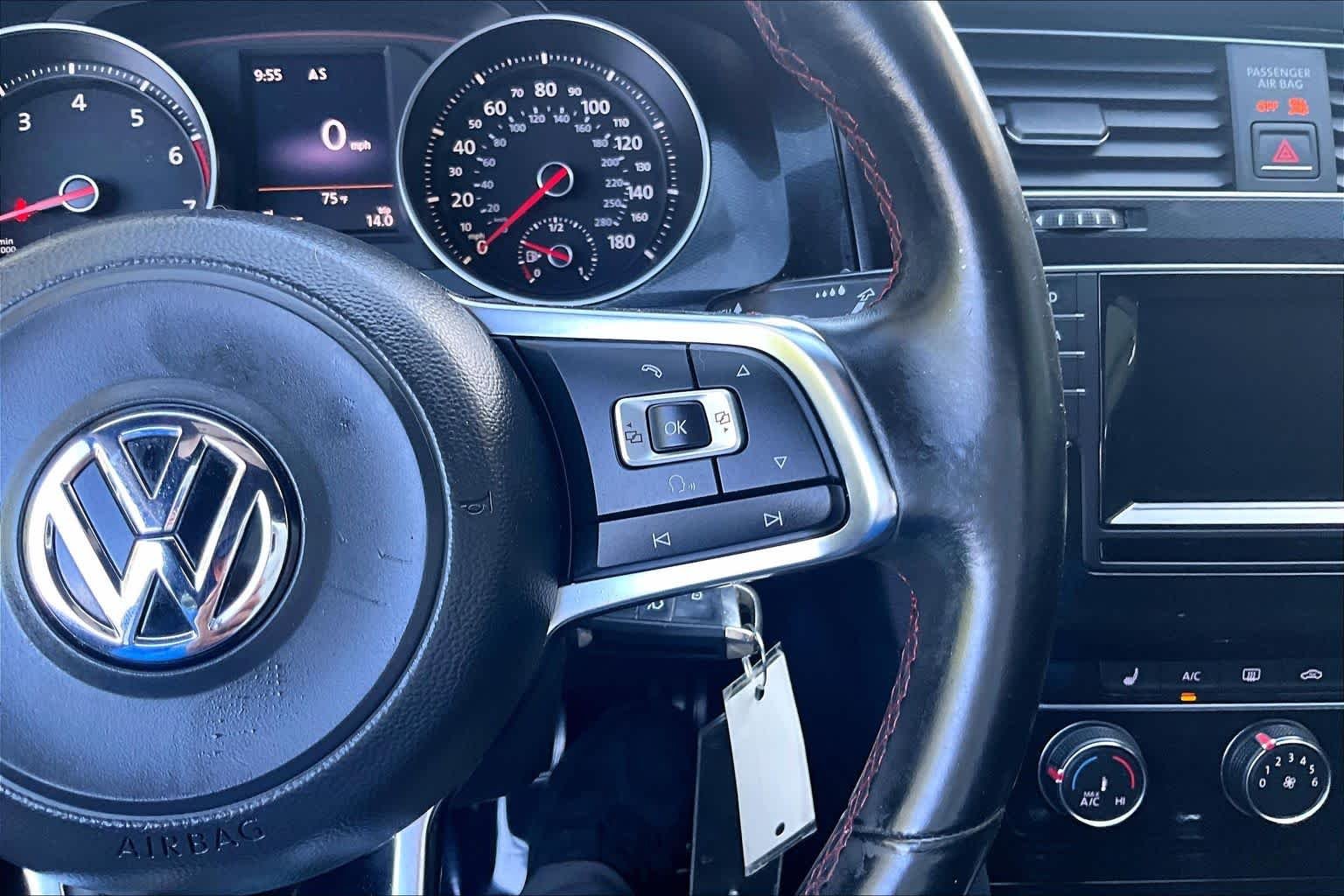 Used 2015 Reflex Silver Metallic Volkswagen S image 25