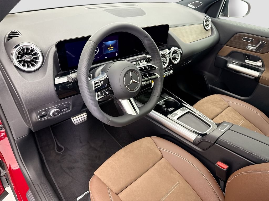 New 2026 MANUFAKTUR Patagonia Red Metallic Mercedes-Benz GLA 250 image 9