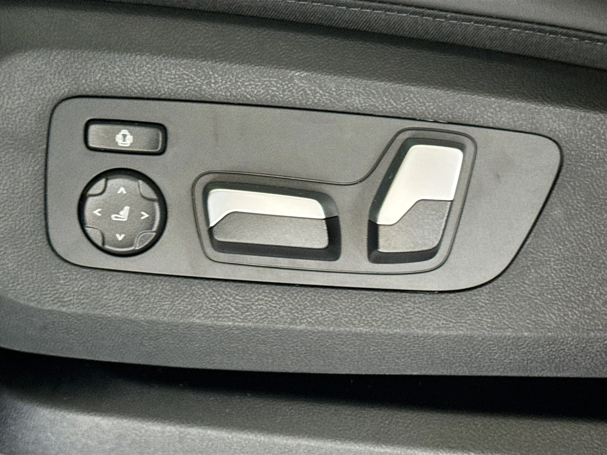 2026 BMW X5 50e - Photo 25