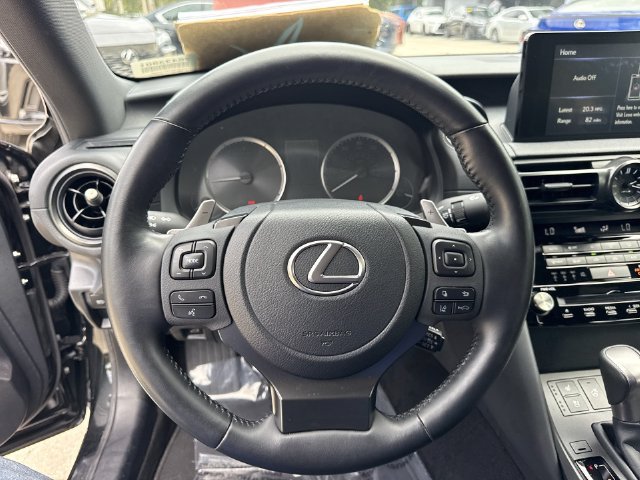 2024 Lexus IS 300 - Photo 14
