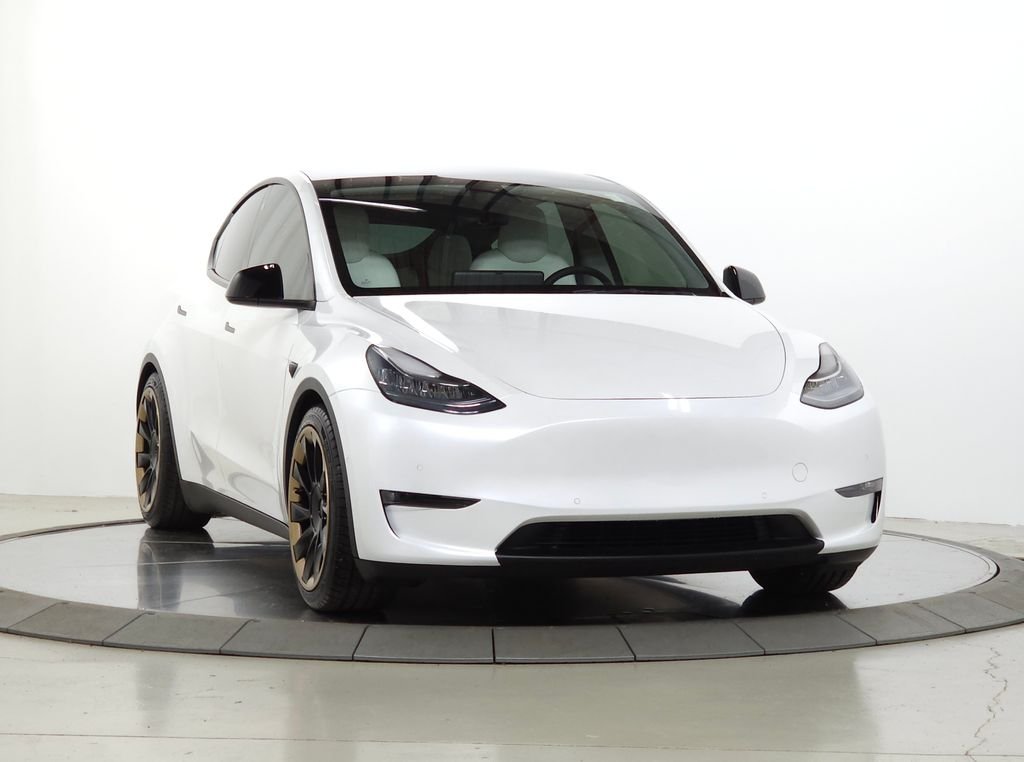 2021 Tesla Model Y Long Range Dual Motor All-Wheel Drive's photo