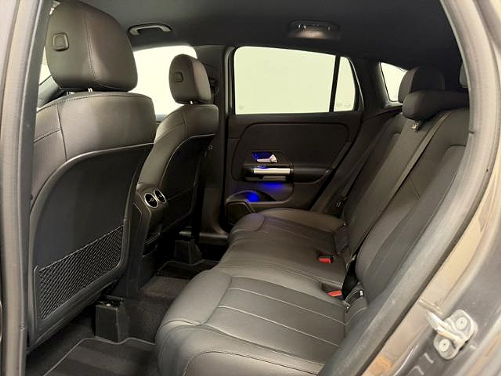 Certified Used 2025 Cirrus Silver Metallic Mercedes-Benz 4MATIC® image 19