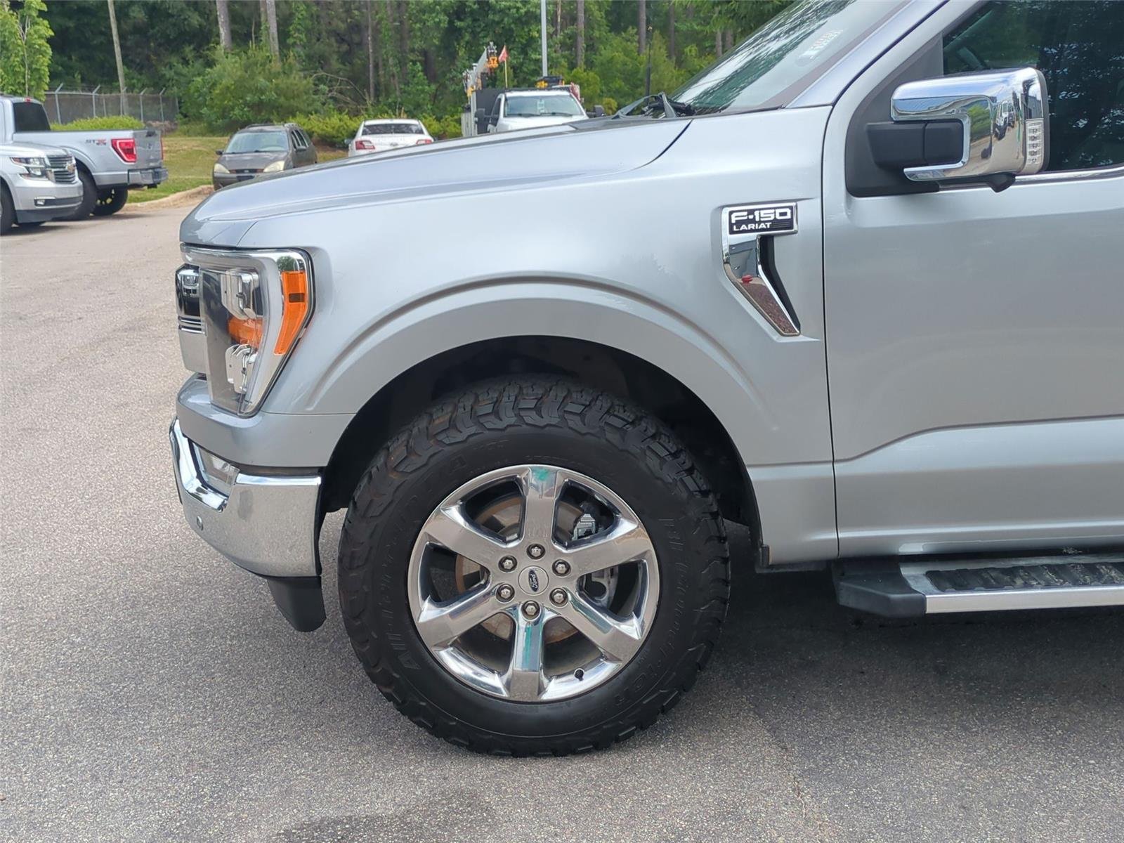 Used 2022 Iconic Silver Metallic Ford LARIAT image 10