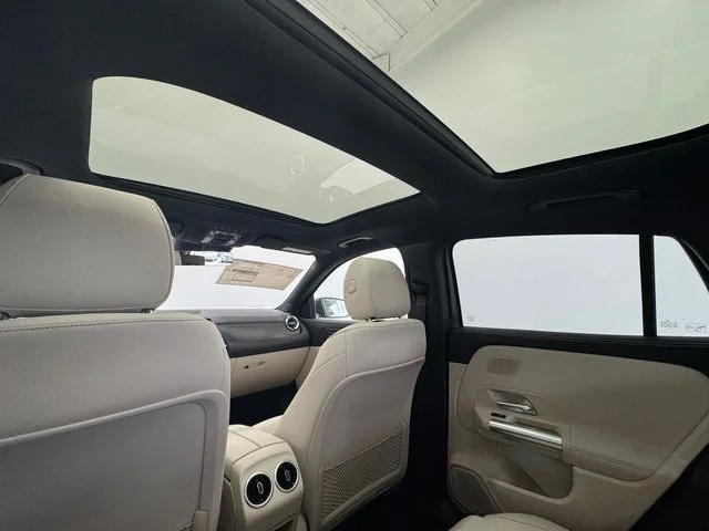 New 2026  Mercedes-Benz GLA 250 image 36