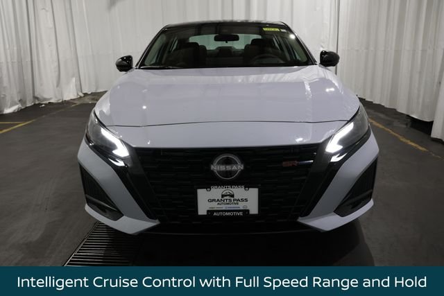 New 2026 Gray Nissan 2.5 SR image 8