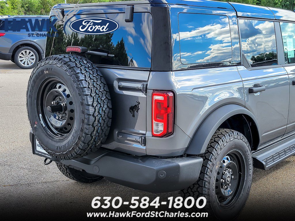 New 2026 Carbonized Gray Metallic Ford Big Bend® image 6
