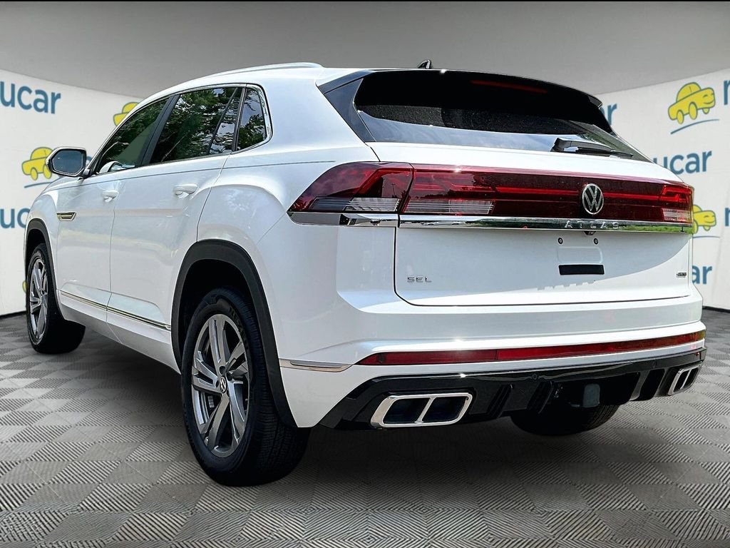 Used 2024 White Volkswagen 2.0T SEL R-Line image 5