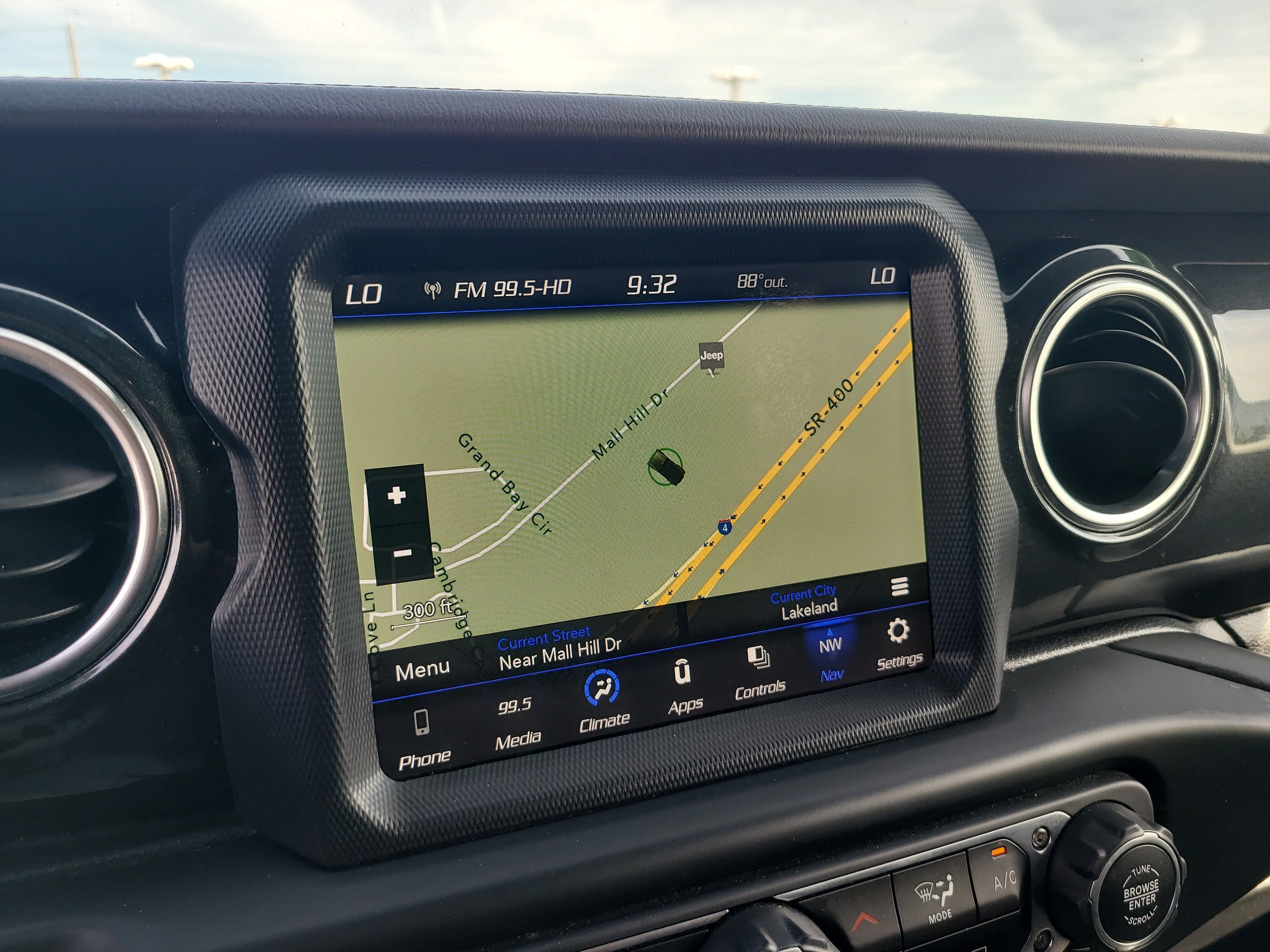 Used 2020 Black Clearcoat Jeep Sahara Altitude image 21