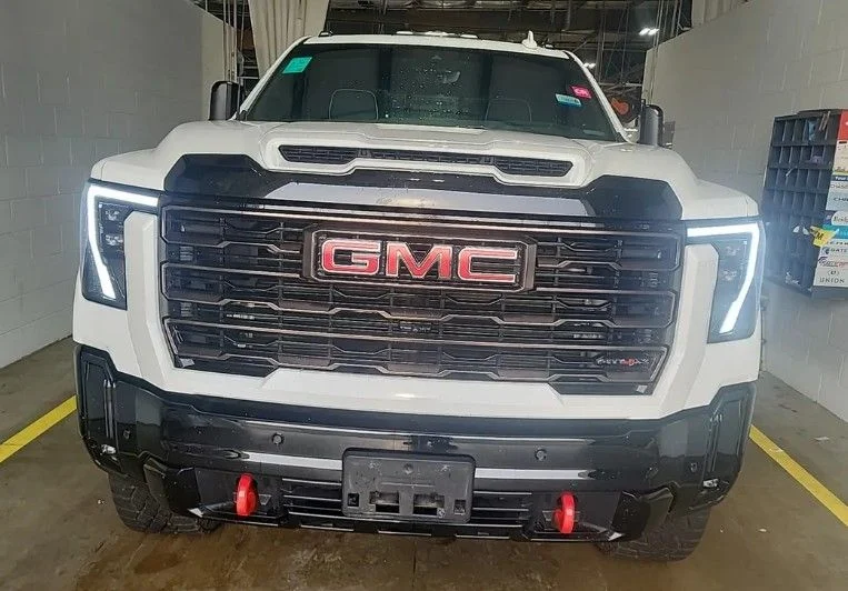 Used 2025 White GMC AT4X image 2