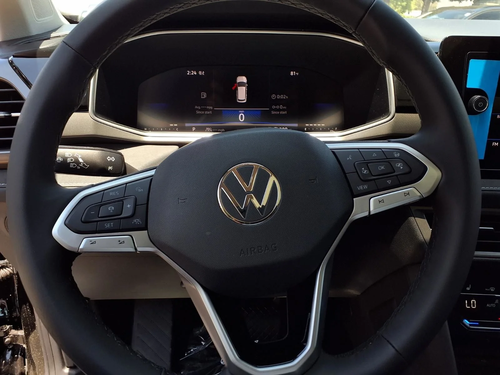 New 2026 Deep Black Pearl Volkswagen 1.5T SE Black image 12