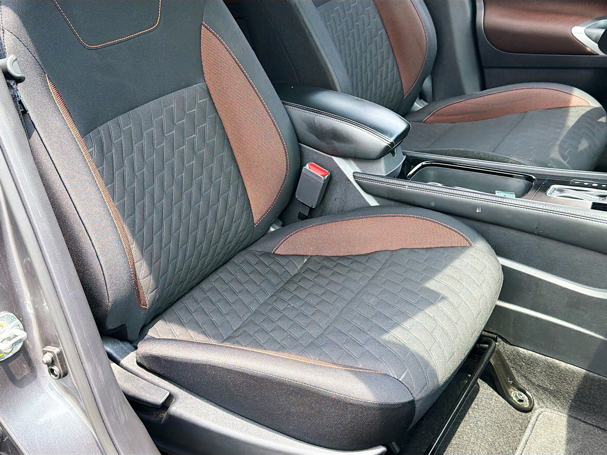 Used 2023 Gun Metallic Nissan SR image 24