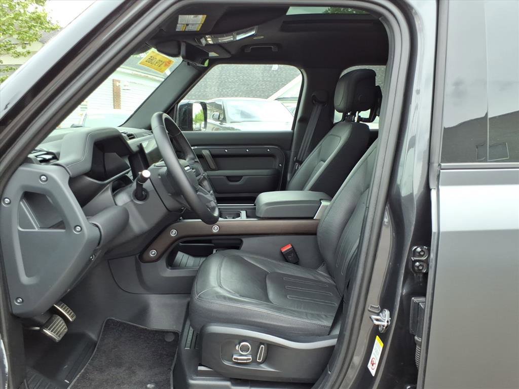 Certified Used 2024 Carpathian Grey Premium Metallic Land Rover X image 11