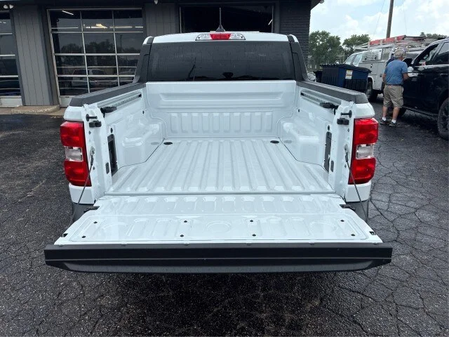 New 2026 Oxford White Ford XLT image 34