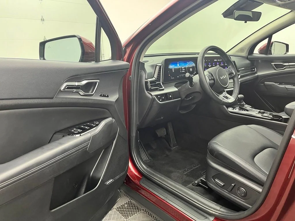 Used 2023 Red Kia SX image 18
