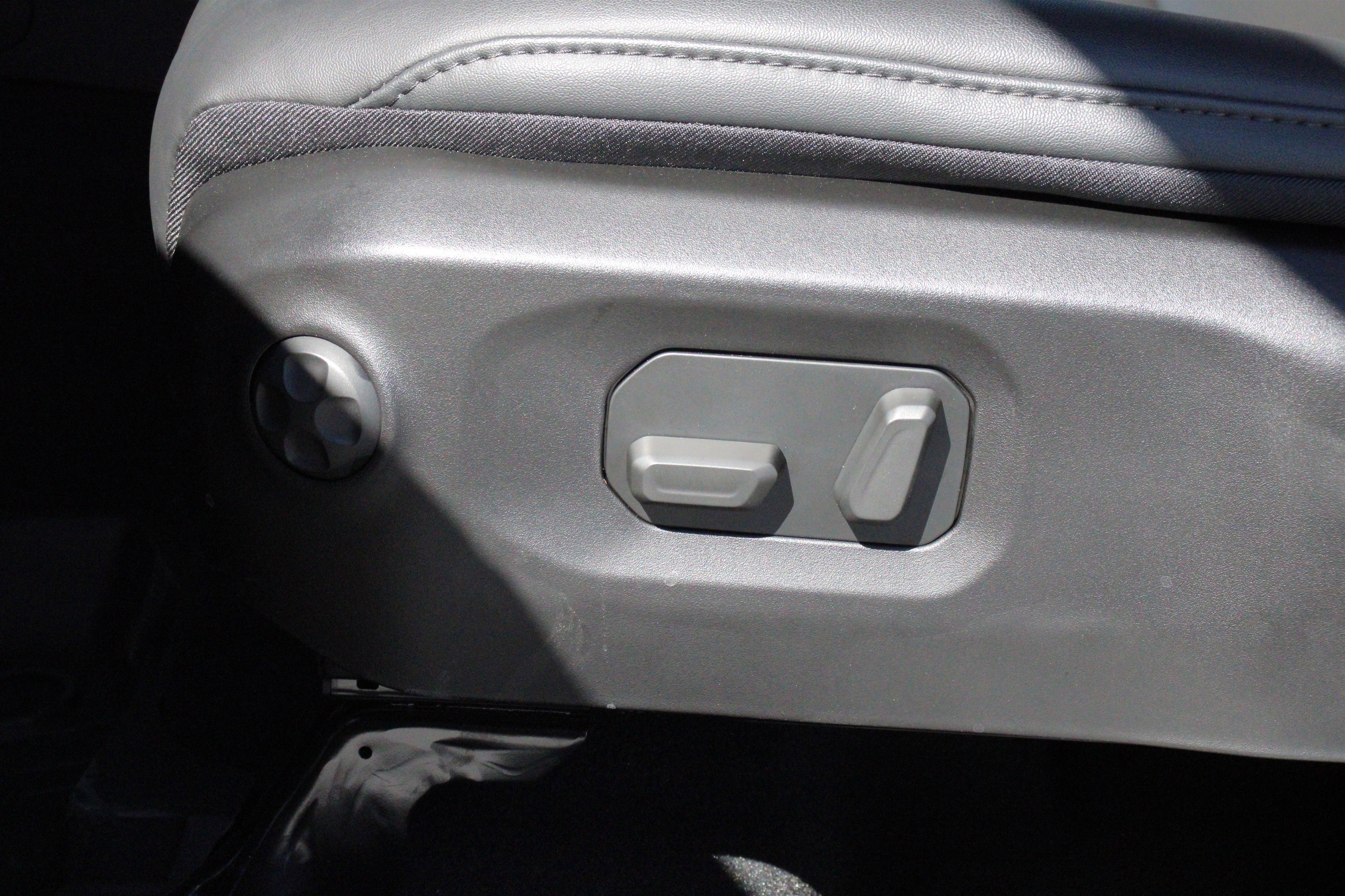 New 2026 41 Exterior Paint Jeep Rubicon X image 4