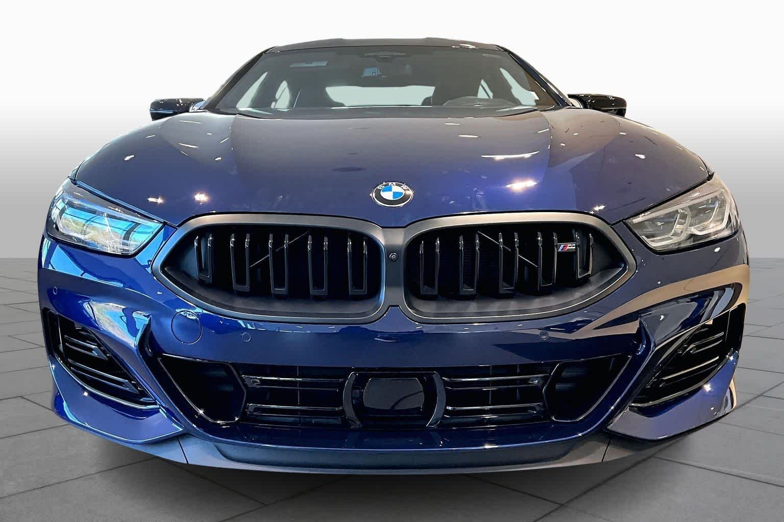 New 2026 Mauritius Blue Metallic BMW M850i image 3
