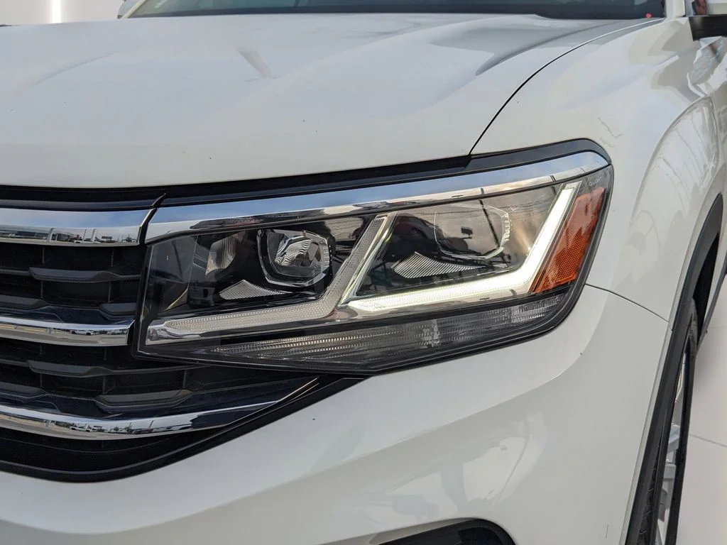 2023 Volkswagen Atlas SE w/Tech - Photo 8