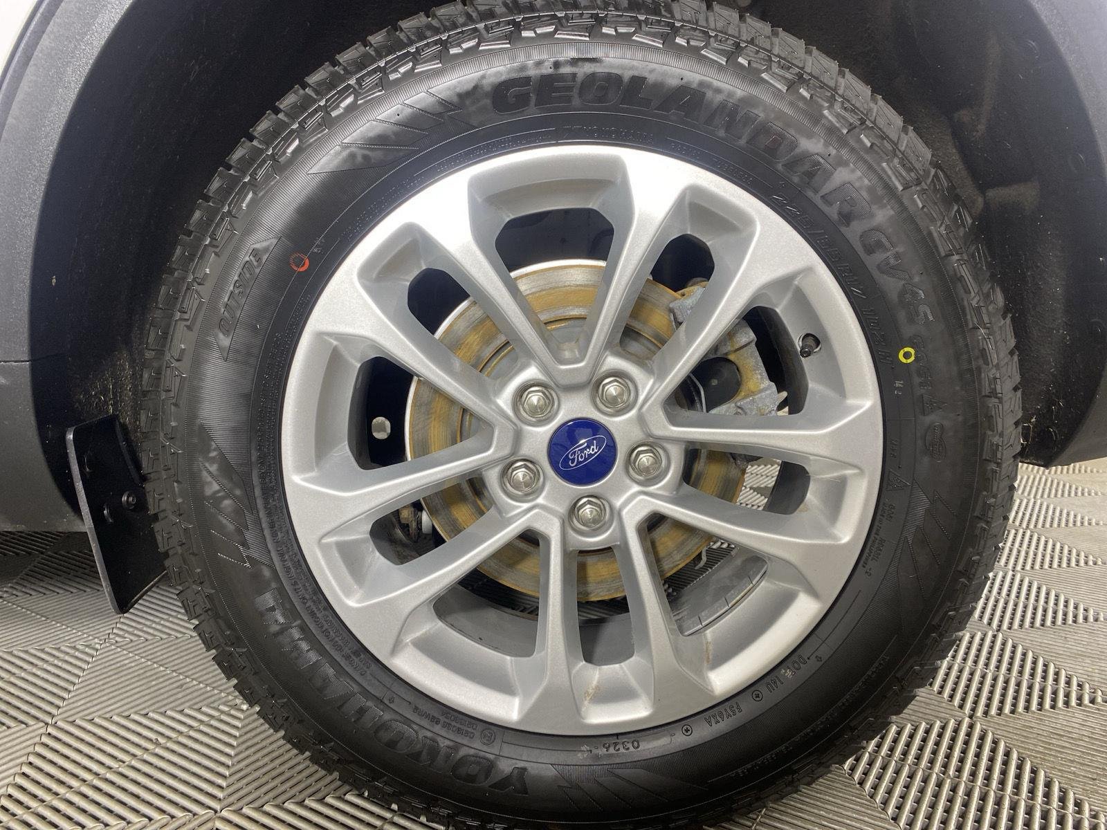 Used 2022 Oxford White Ford  image 12