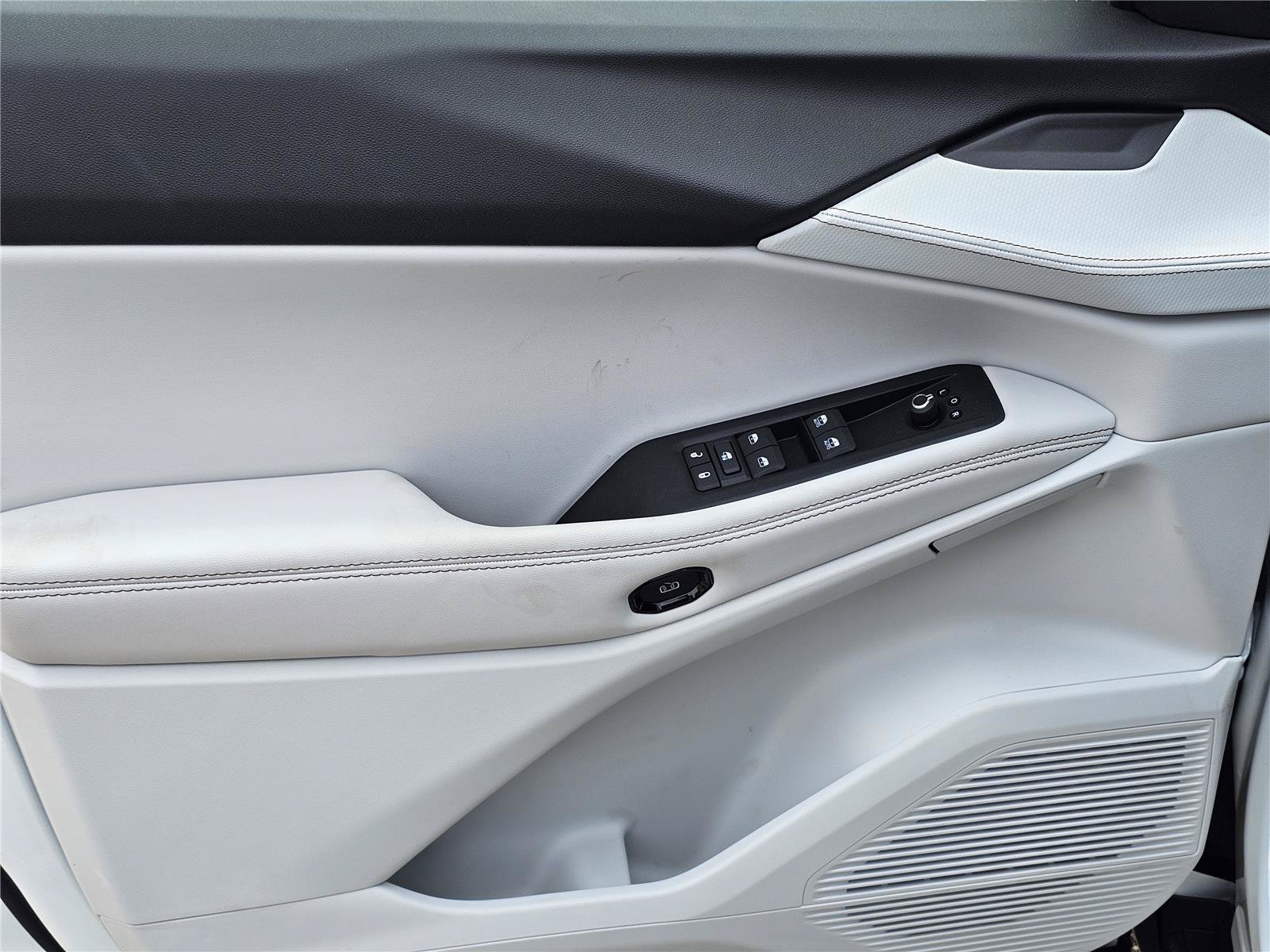 New 2026 Bright White Clearcoat Jeep Limited image 15