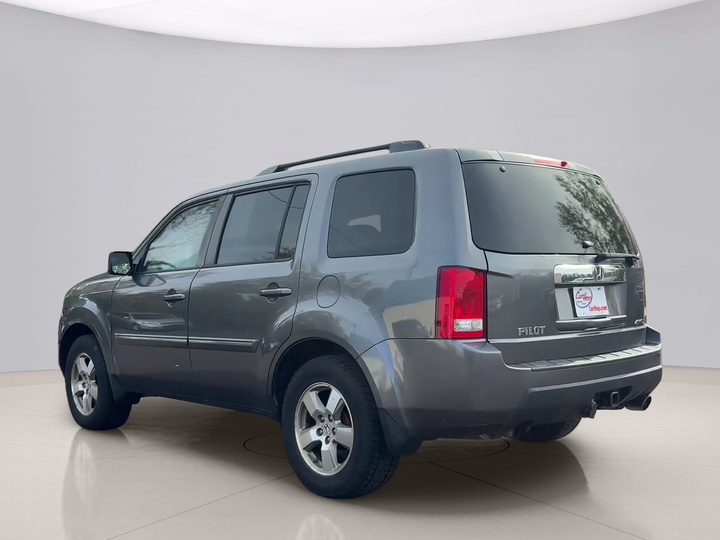 Used 2011 Gray Honda EX-L 4WD image 3