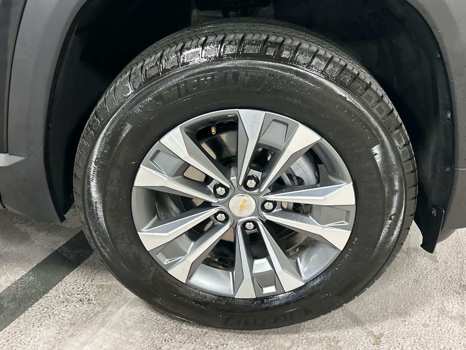2025 Chevrolet Equinox LT - Photo 15