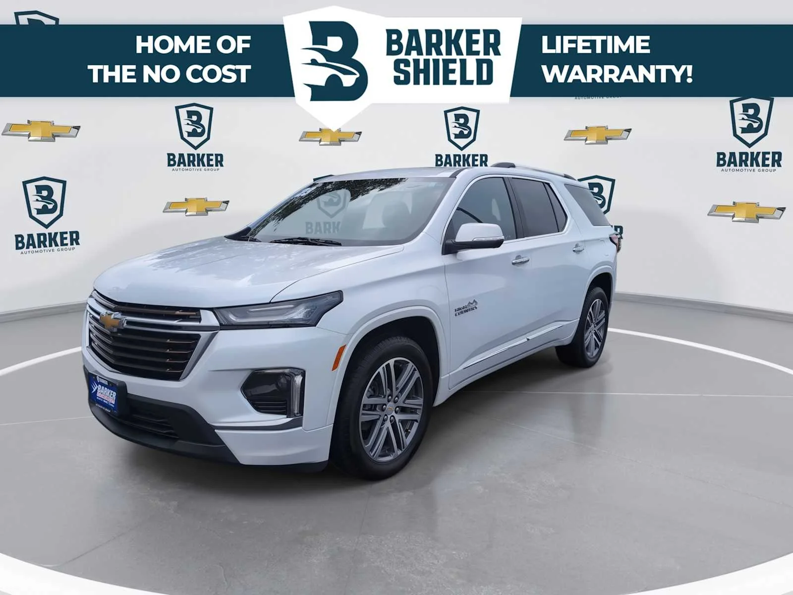 Used 2023 Iridescent Pearl Tricoat Chevrolet High Country image 4