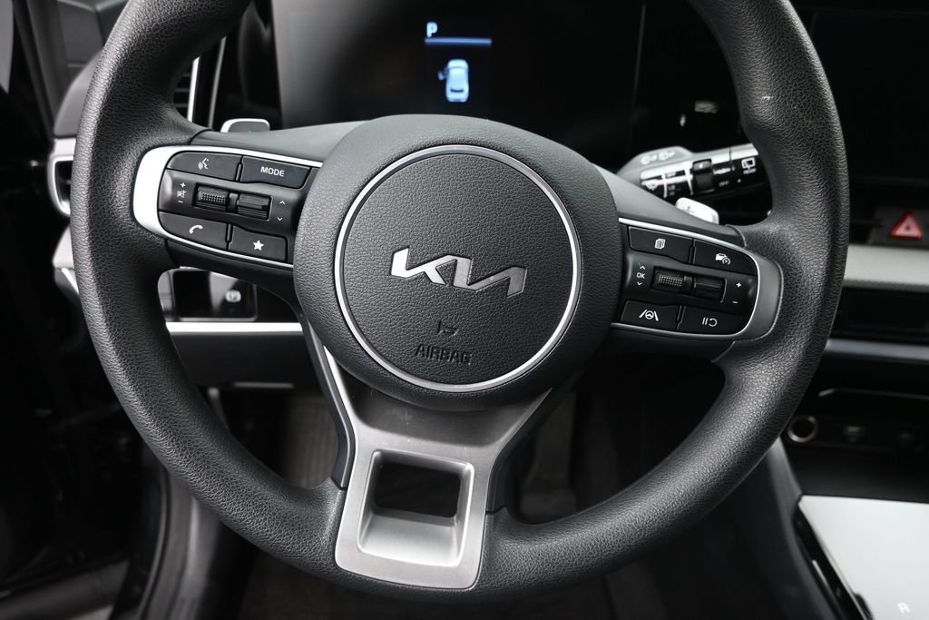 Used 2023 Black Kia LX image 17