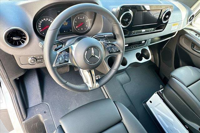 New 2026 Arctic White Mercedes-Benz  image 36