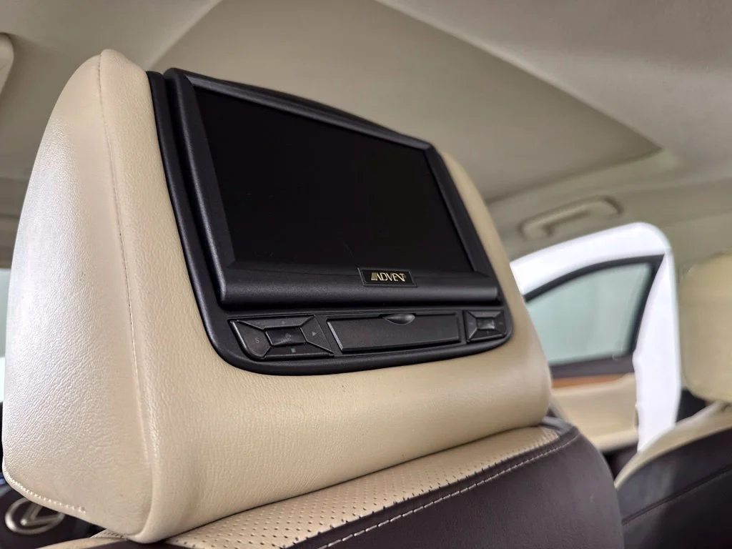 Used 2016 Beige Lexus 350 image 39