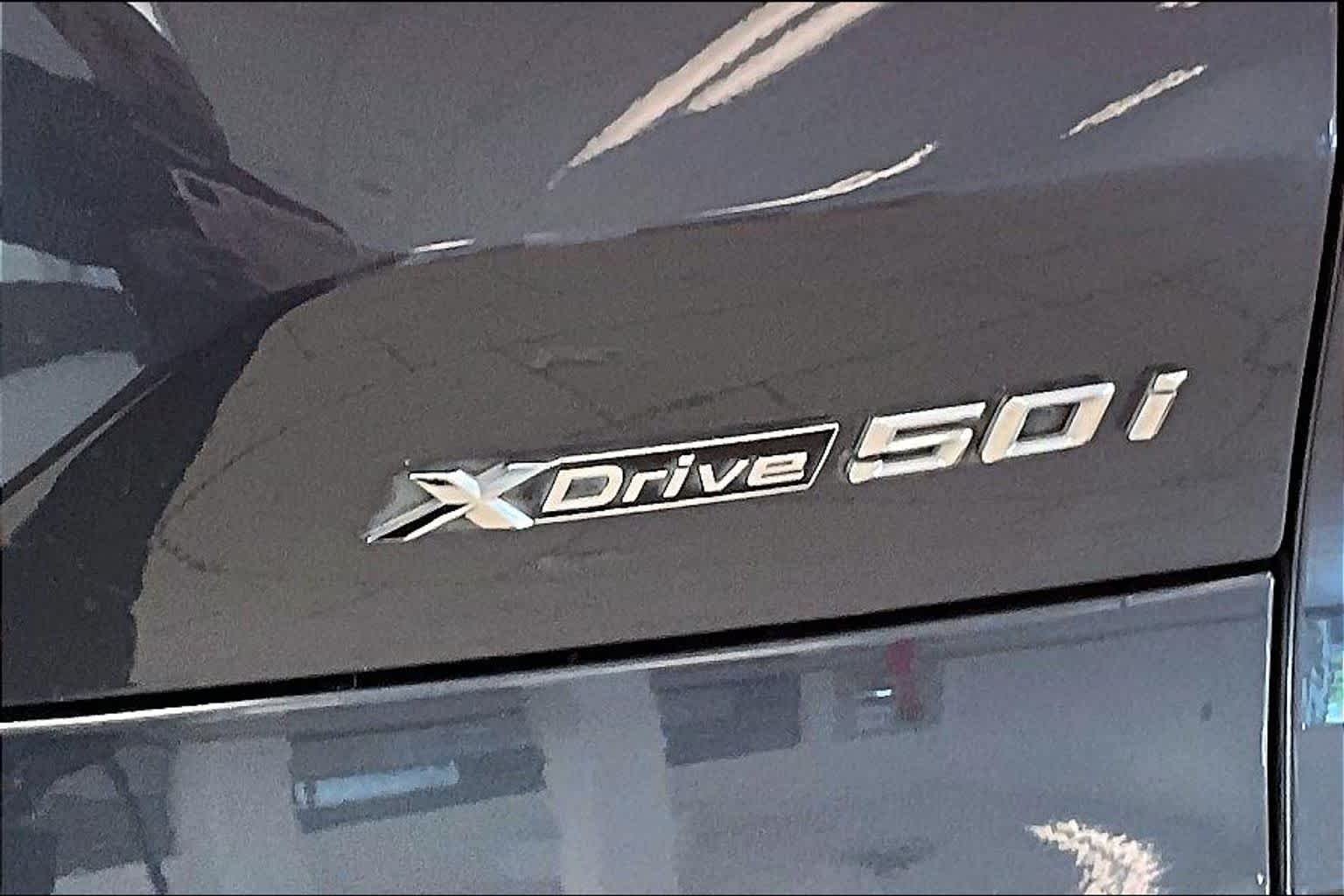 Used 2019 Arctic Gray Metallic BMW xDrive50i image 29