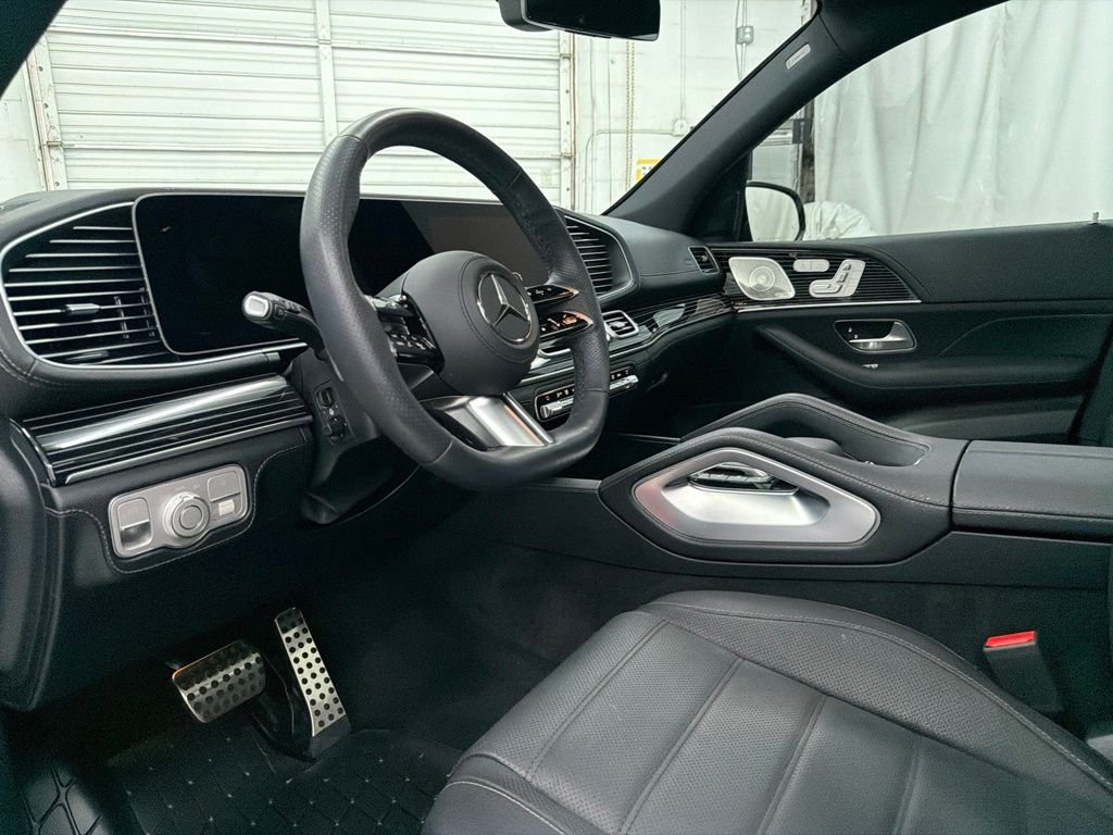 Certified Used 2025 Black Mercedes-Benz GLS 580 image 12
