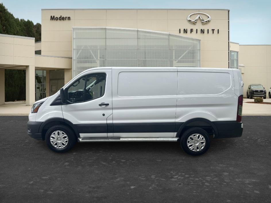 Used 2025 Oxford White Ford Base image 7
